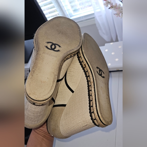 CHANEL Raffia Lace Up Wedge Espadrilles size 41 - Picture 7 of 7